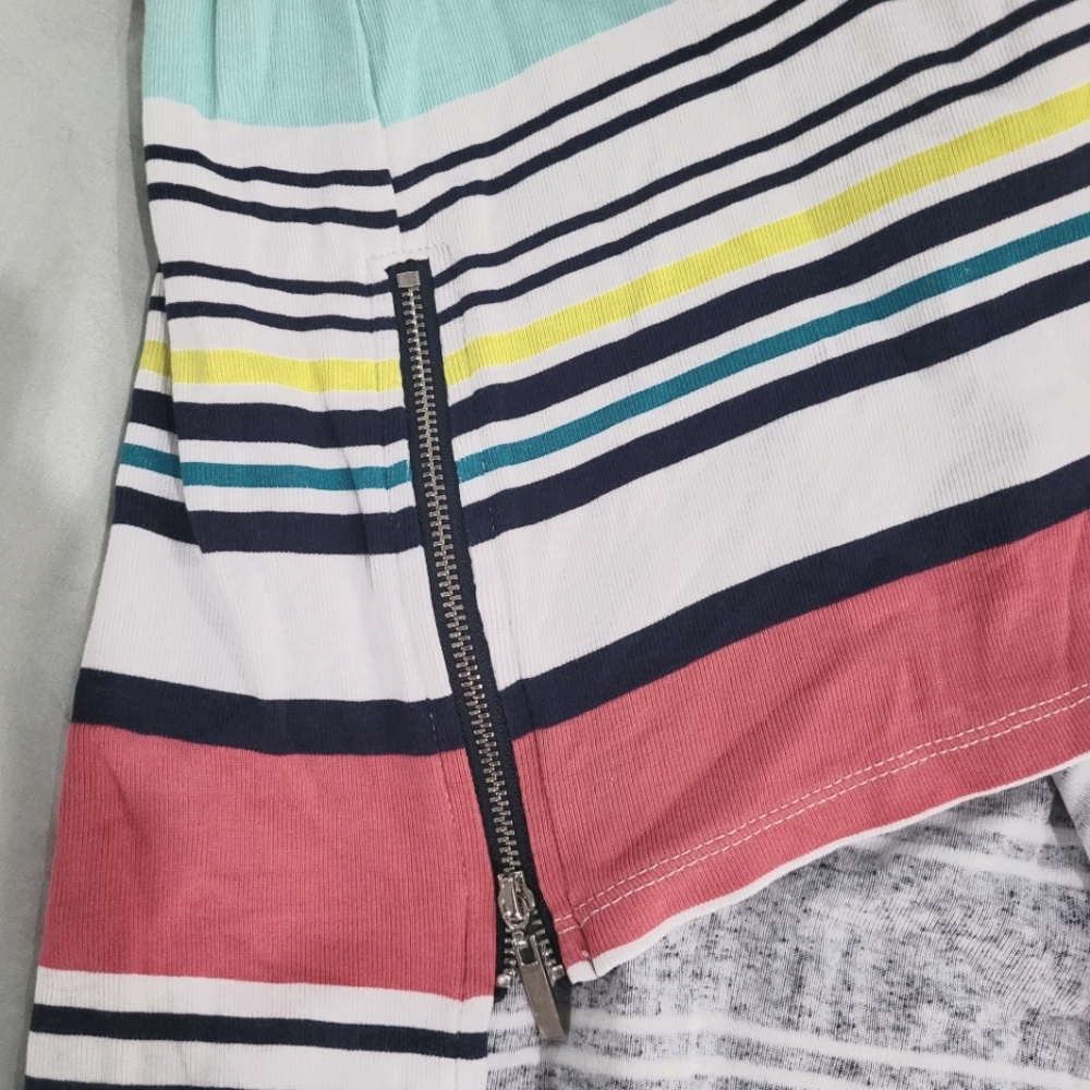 Tunic - Picture 3 of 7